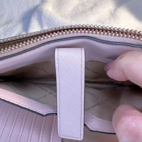 Michael Kors Jet Set Travel double Zip Wristlet - Picture 10 of 15